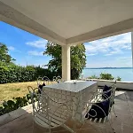 Tatil Evi Am Mit Privatem Seezugang *